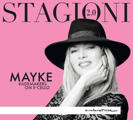 两根黑捧一前一后
